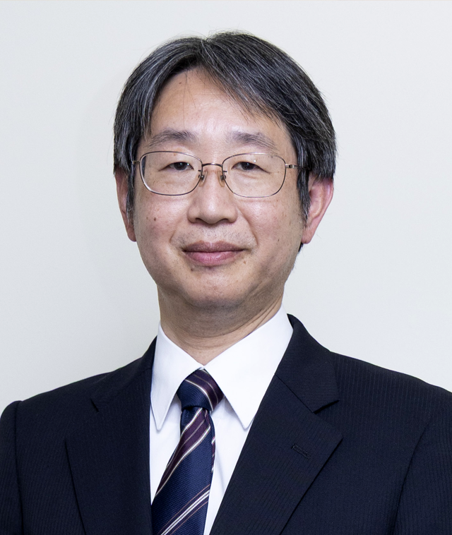教授：安東恒史